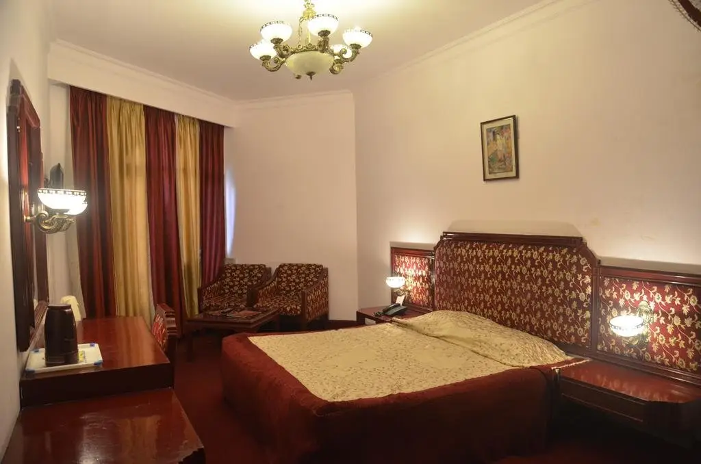 Дехрадун: Ramada Dehradun