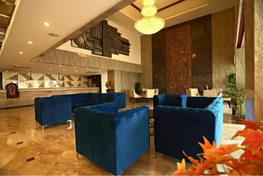 Маниячи: RR INN- Tirunelveli
