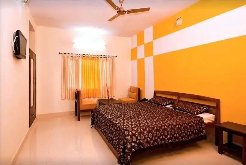 Раникхет: Ranikhet Grand