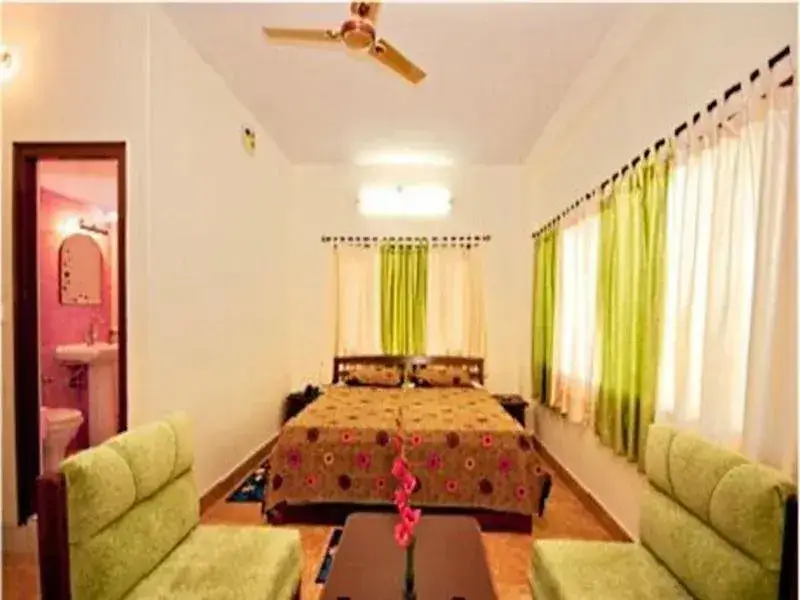 Раникхет: Ranikhet Grand