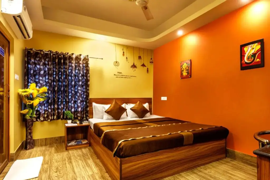 Колката: The SilverLine Hotel