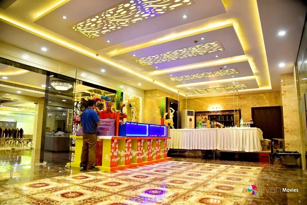 Hotel Arsh Palace — фото 1