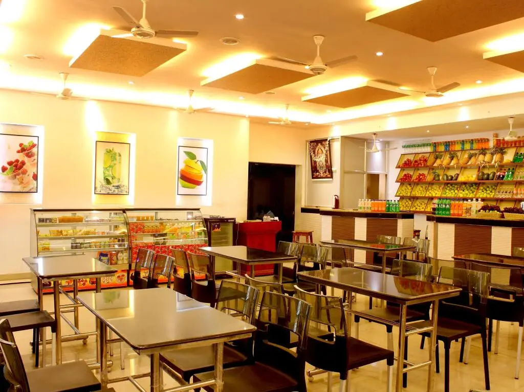 Eraniel: Hotel Sangam
