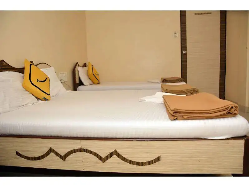 Мумбаи: Broadway Colaba