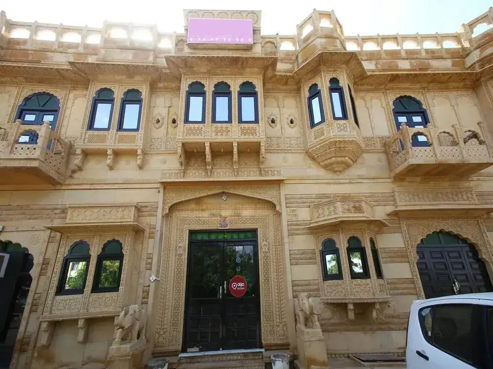 Vista Rooms at Indira Colony — фото 1