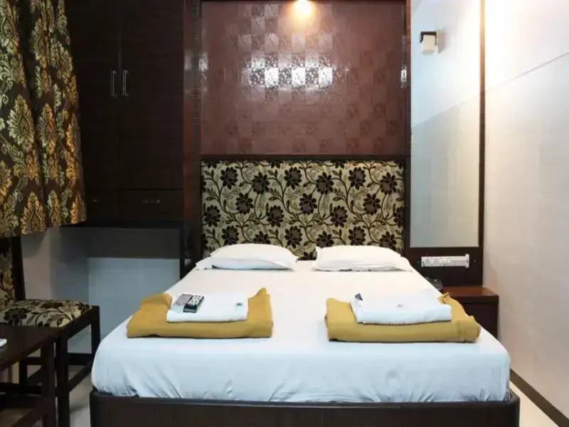 Мумбаи: Vista Rooms at Chembur Station