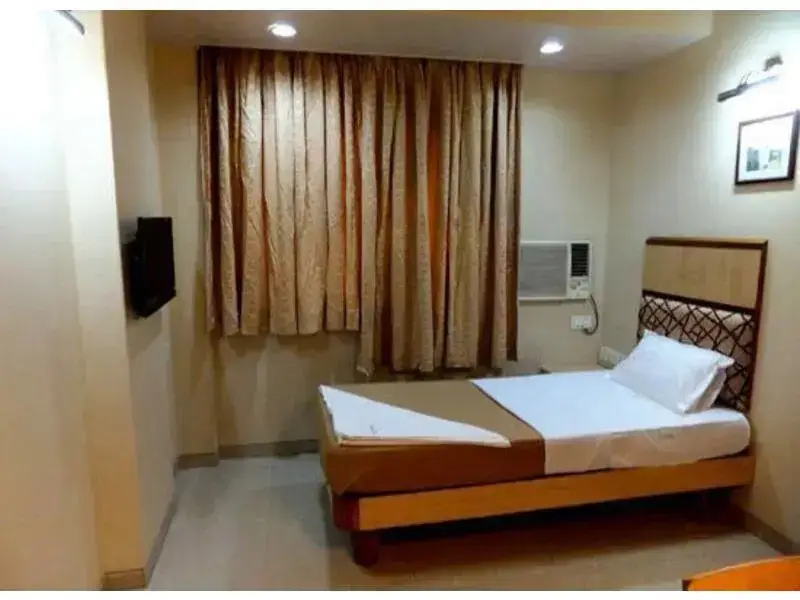 Нави-Мумбай: Vista Rooms at Ghansoli