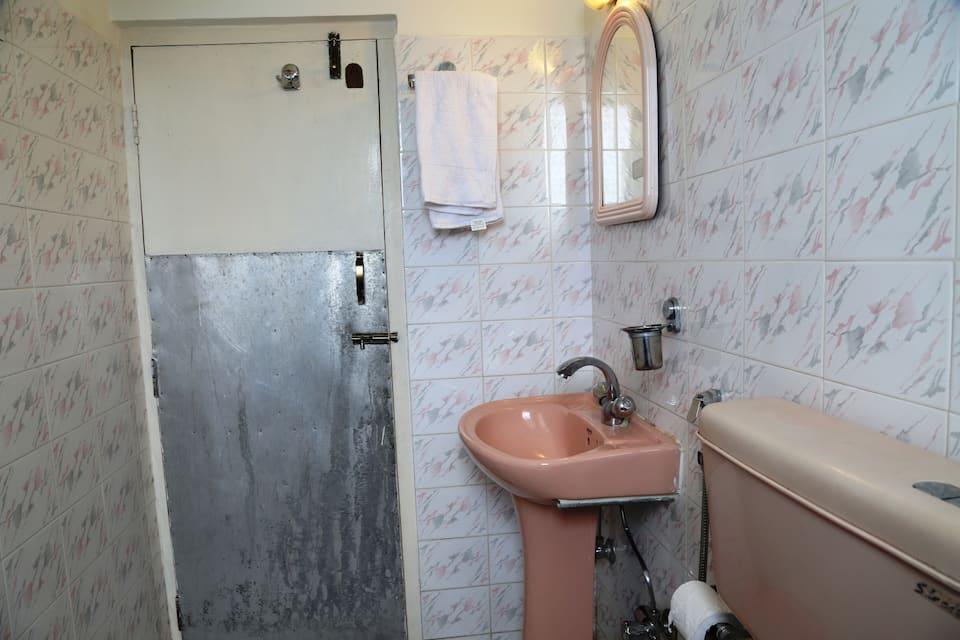 Пеллинг: Hotel Takura