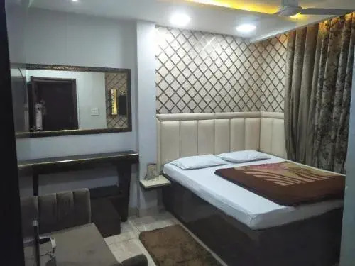 Лудхиана: FabHotel Brown Road