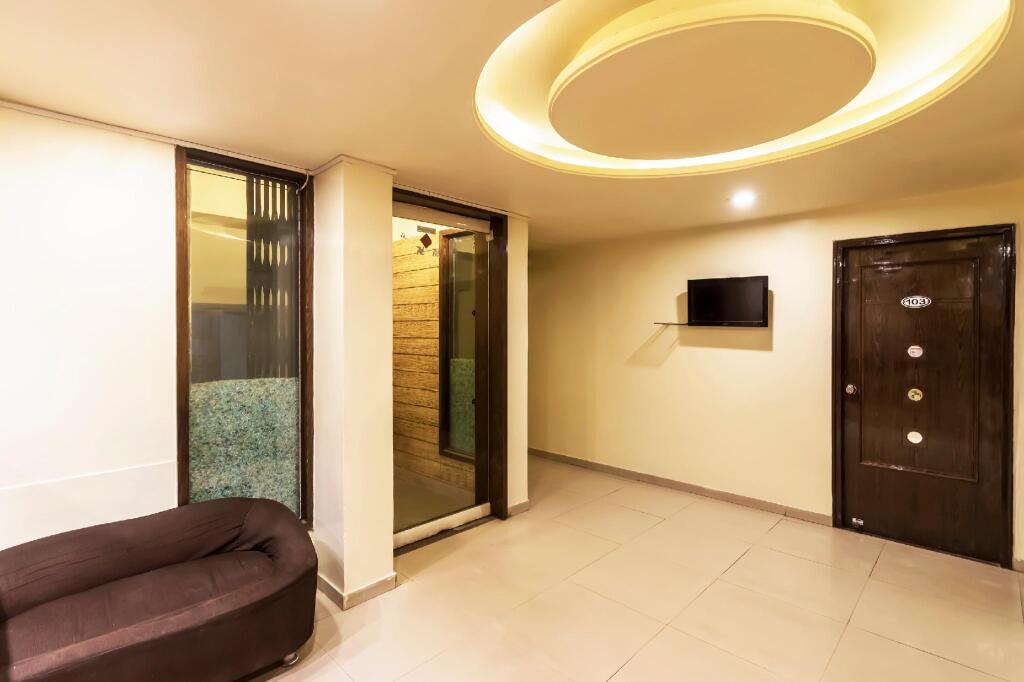 OYO Flagship 2485 Hotel Kalash Inn — фото 1