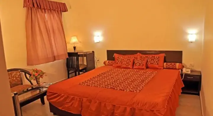Агра: Hotel Royal Plaza
