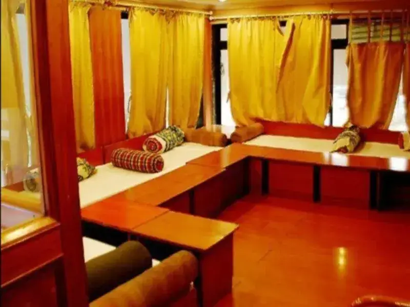 Нашик: Hotel Grape City
