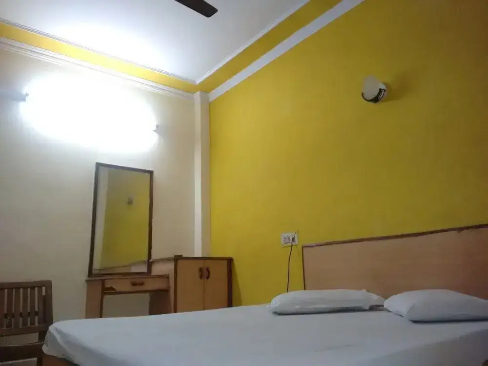 Нью-Дели: Hotel Prince Palace The Green