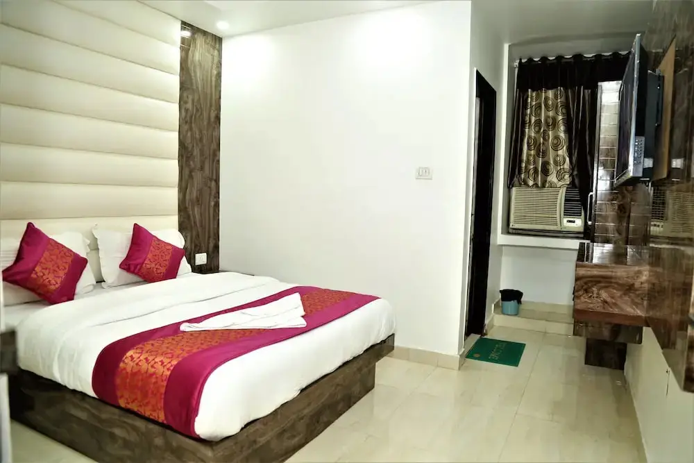 Нью-Дели: Hotel Suzi International