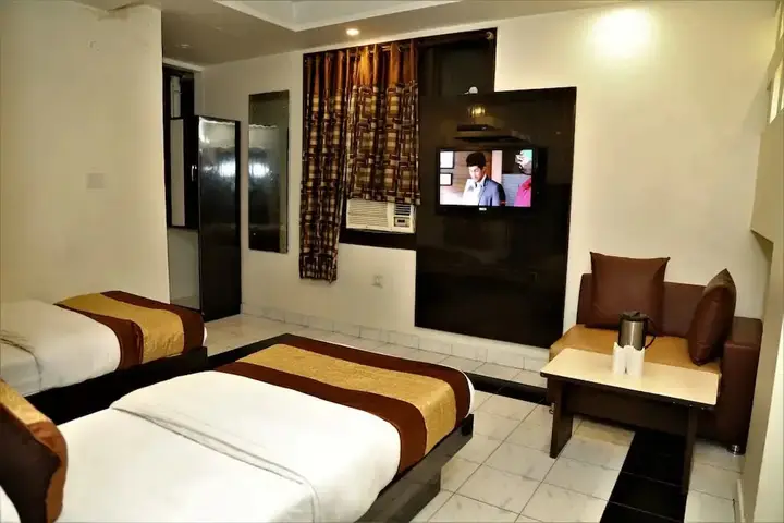 Нью-Дели: Hotel Suzi International