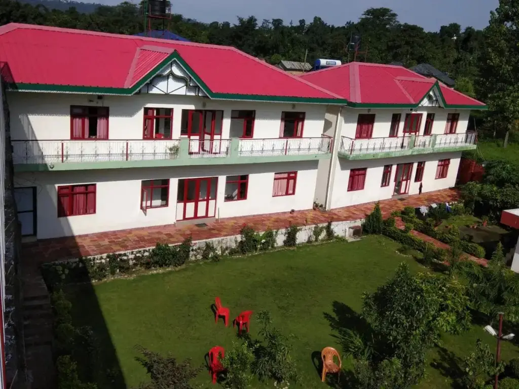 Кангра: Hotel Bagora Heights