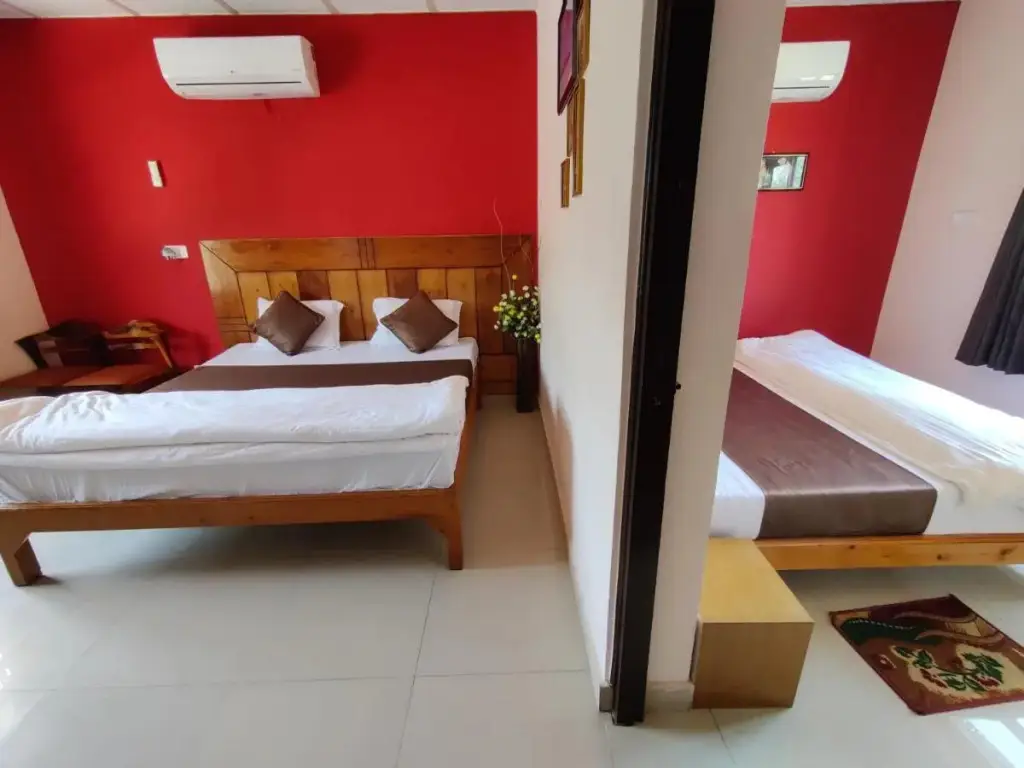 Кангра: Hotel Bagora Heights