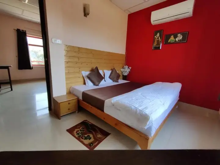 Кангра: Hotel Bagora Heights