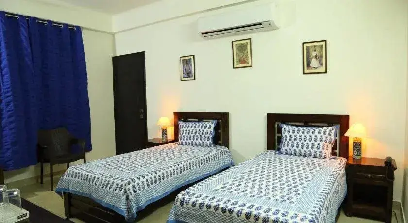 Джайпур: Saket Inn