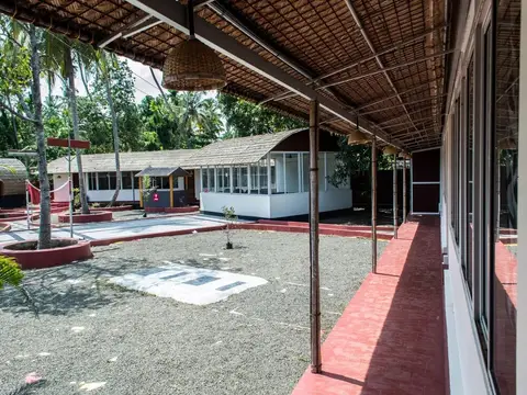 OYO Island Lake Resort — фото 1