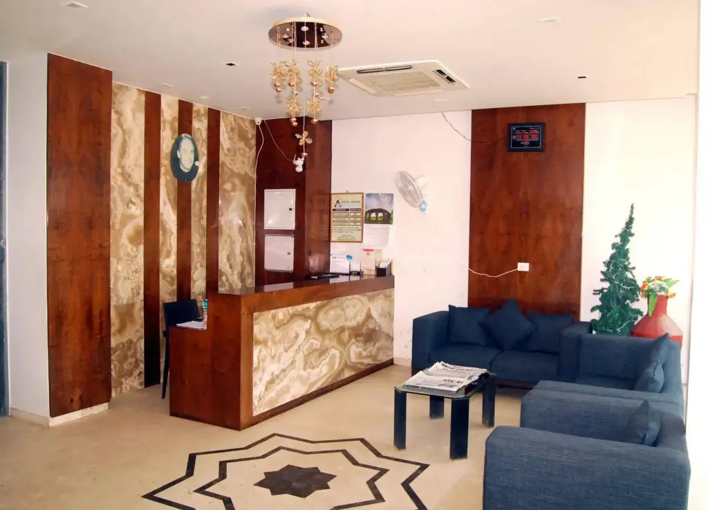 Диу: Hotel Apaar with Sea Face Garden Restaurant