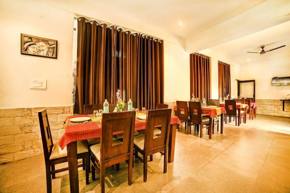 Ришикеш: FabHotel Om Shivaay Inn