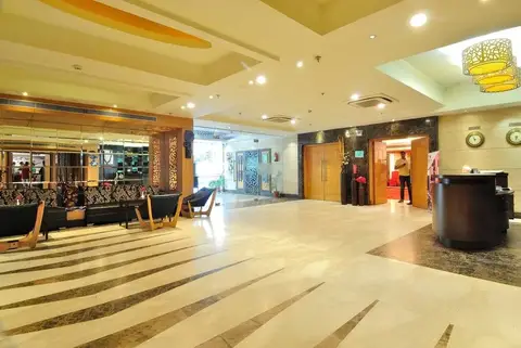 FabHotel Rajouri Garden Main Market — фото 1