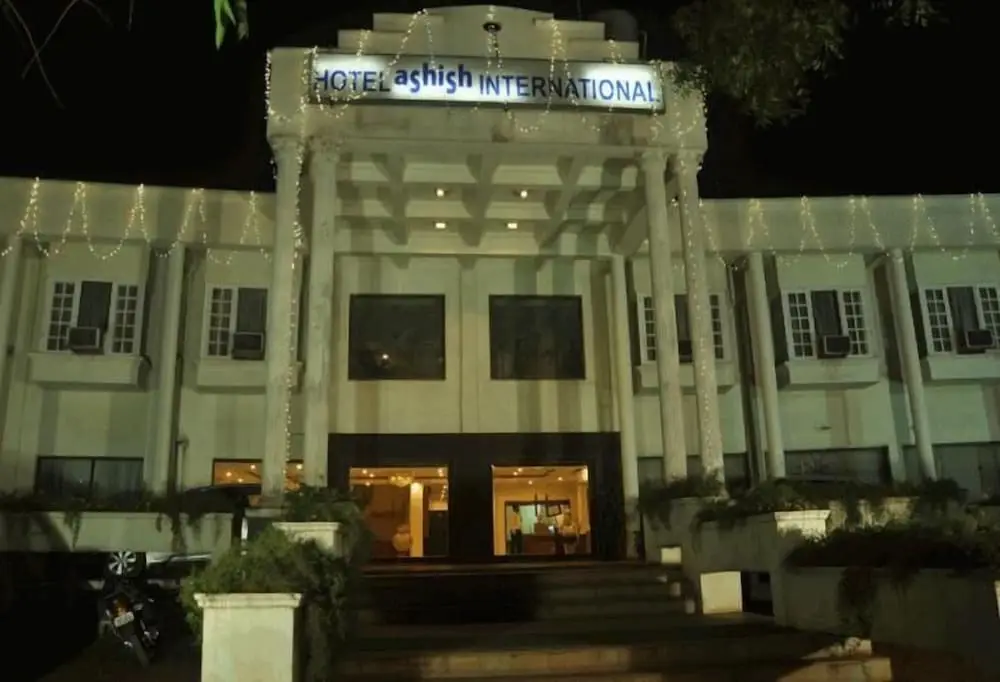 Дург: Hotel Ashish International