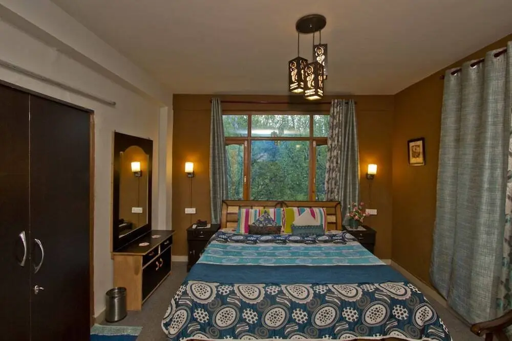 Манали: Hotel Peak View
