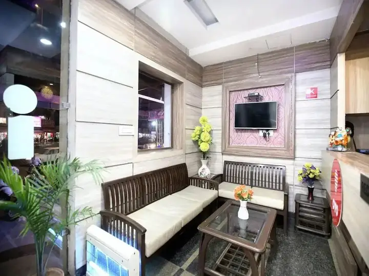 Зиракпур: Hotel Amaze
