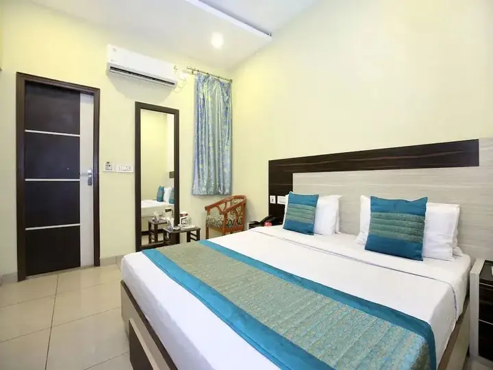 Зиракпур: Hotel Amaze