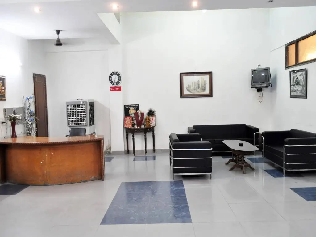 OYO Rooms Noida City Centre 196 — фото 1