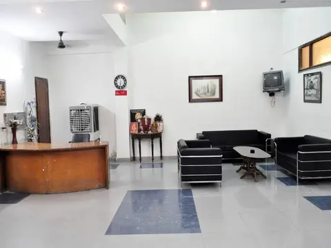 OYO Rooms Noida City Centre 196 — фото 1