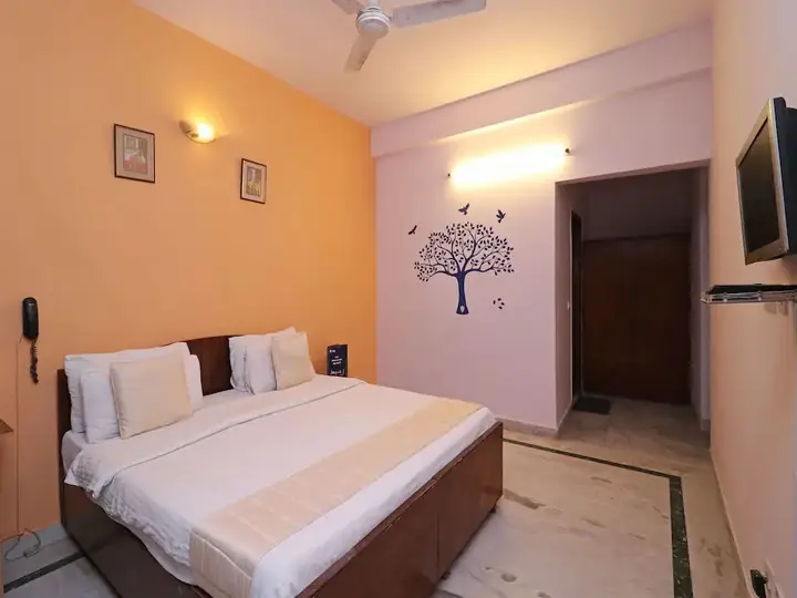 Нойда: OYO 708 Hotel Sanjeevni