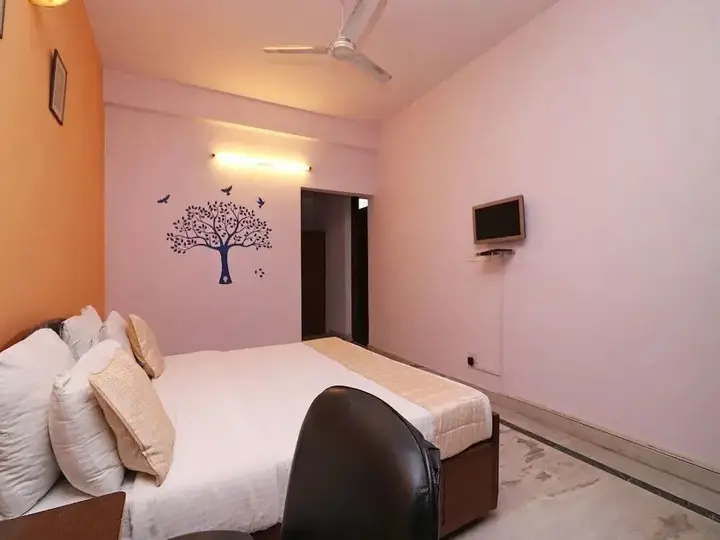 Нойда: OYO 708 Hotel Sanjeevni