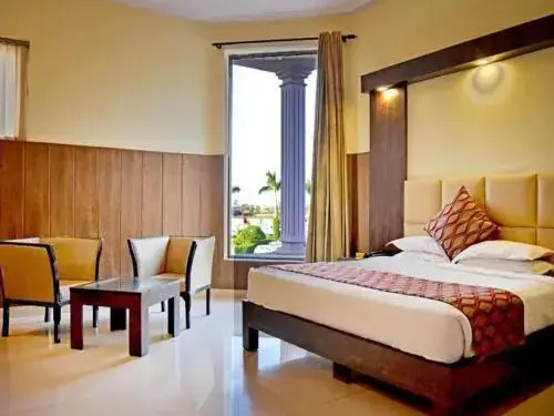 Джаландхар: Grand Lilly Resorts
