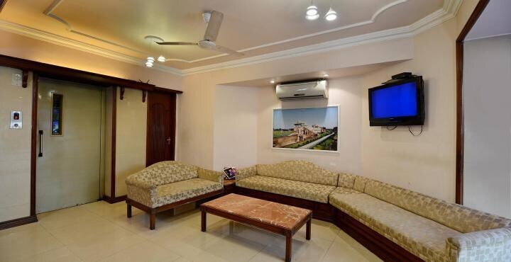 Индаур: Hotel Kanchan