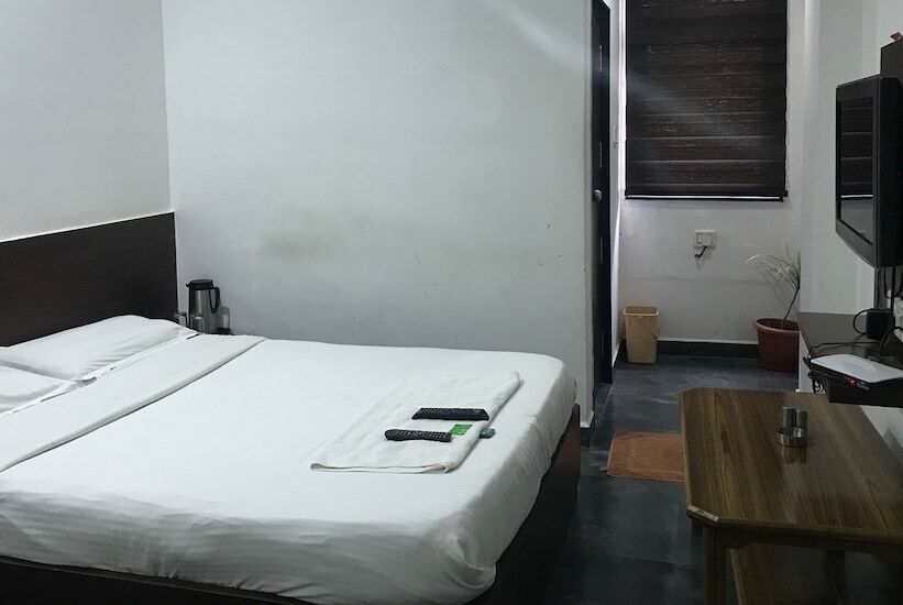 Индаур: Hotel Kanchan