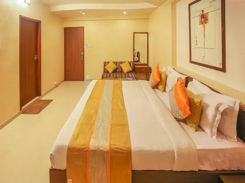 Ахмедабад: OYO 703 Hotel Shahi Palace