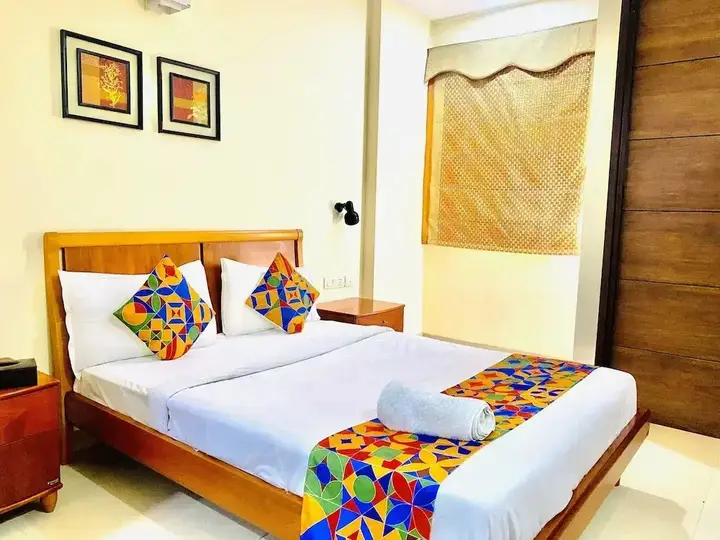 Нойда: Qotel Hotel Noida Sector 51