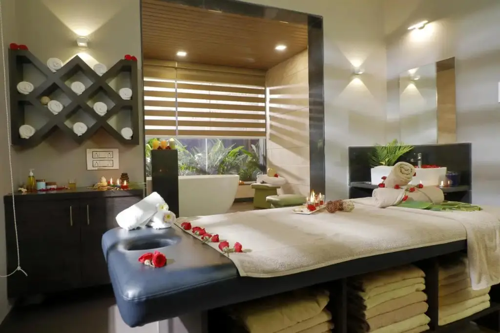 Лонда: Whistling Woodzs Resort