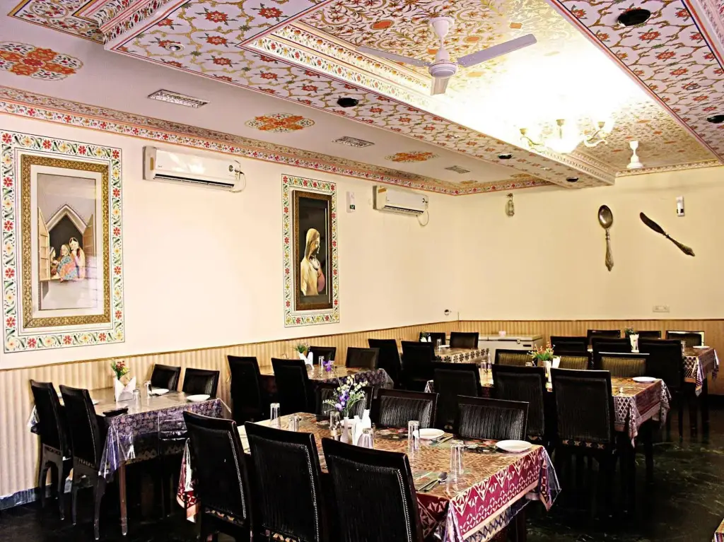 Алвар: OYO 1995 Hotel Nirwana