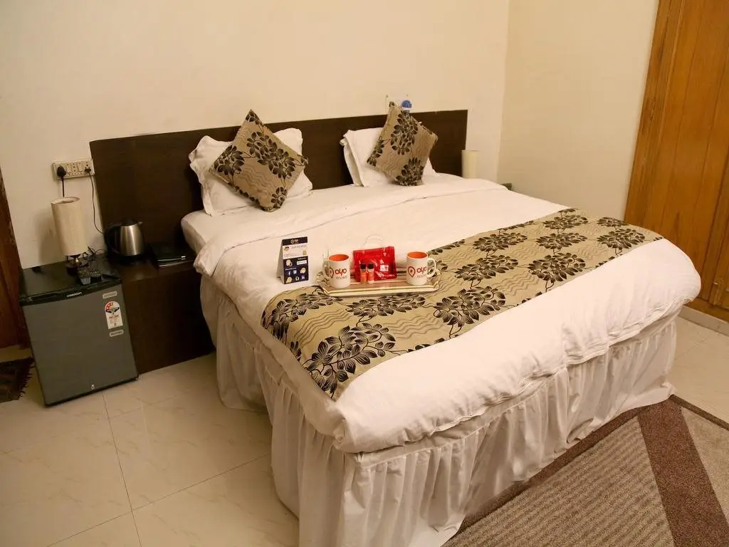 Праяградж: Hotel Platinum House