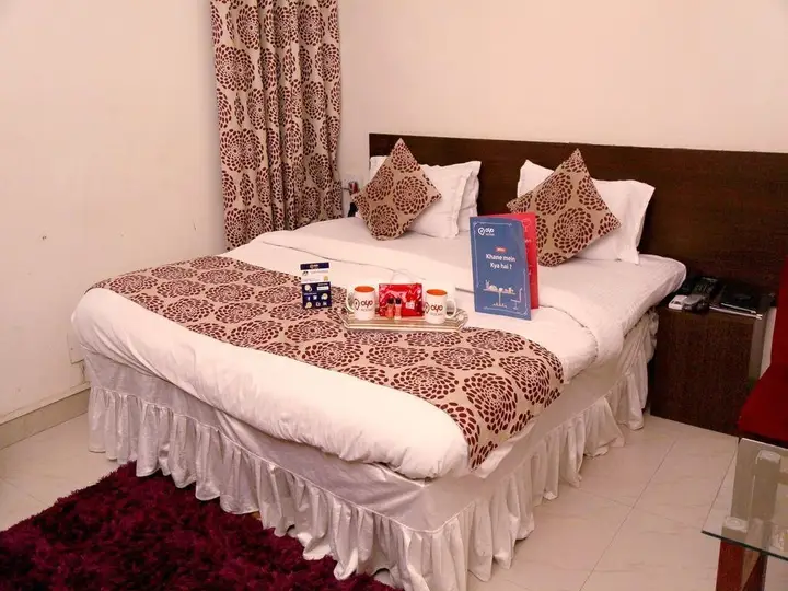 Праяградж: Hotel Platinum House