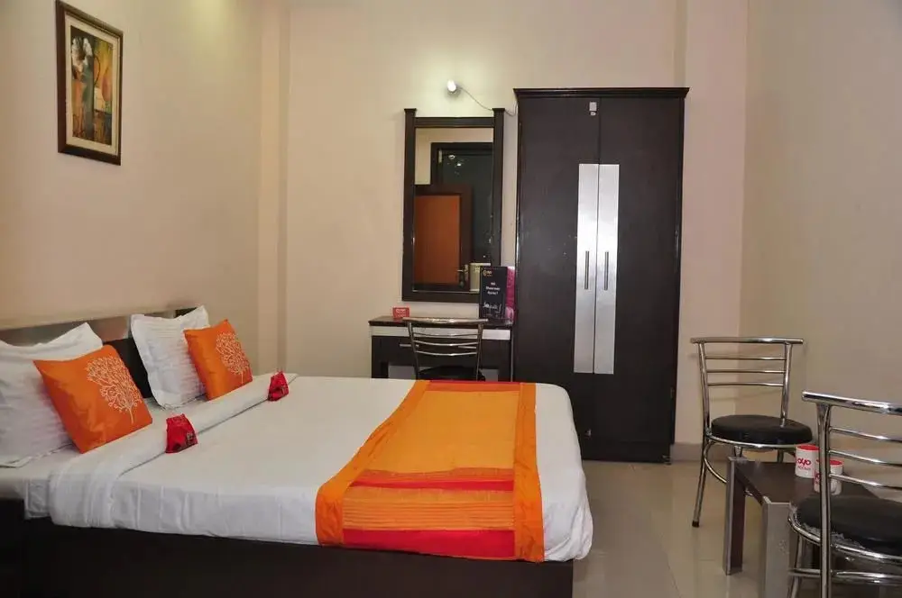 Амритсар: OYO Rooms Queens Road Near OBC Bank