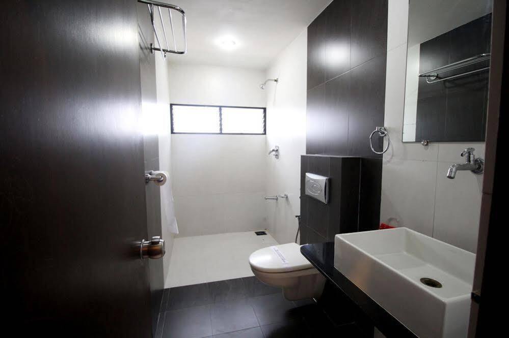 OYO Rooms Ahmedabad Maninagar Station — фото 1