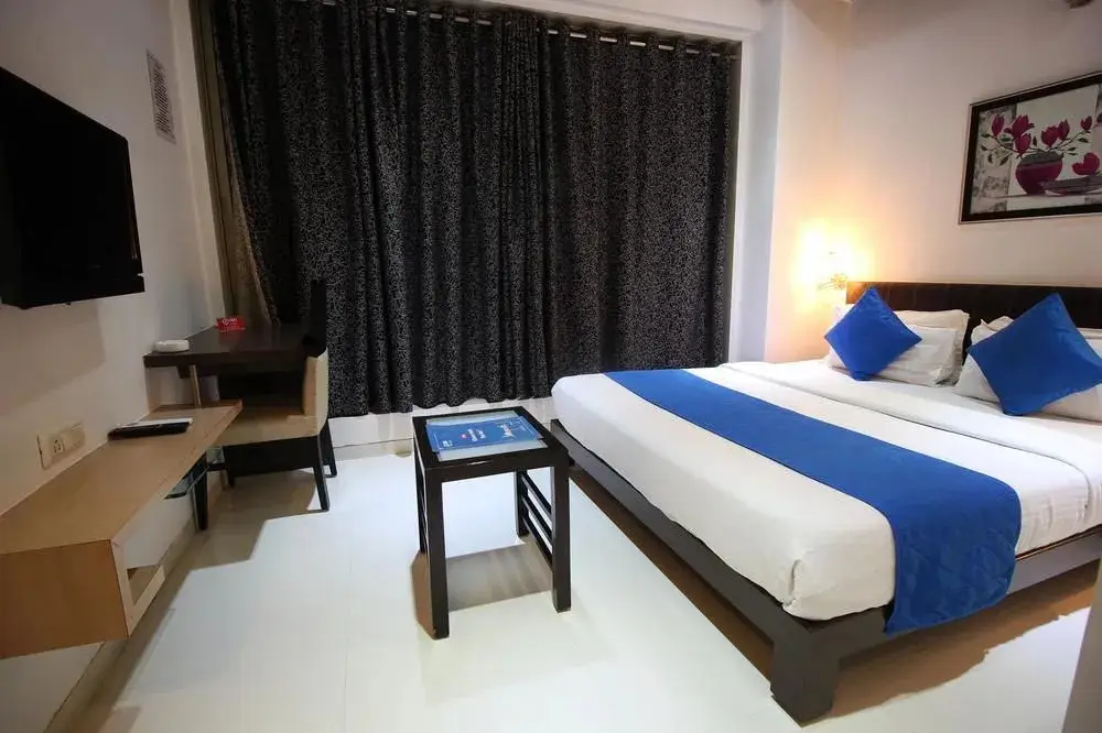 Ахмедабад: OYO Rooms ISKCON SG Highway
