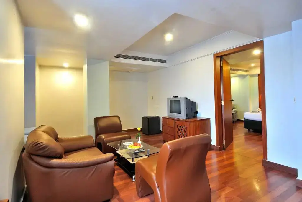 Агра: Merit Hotel