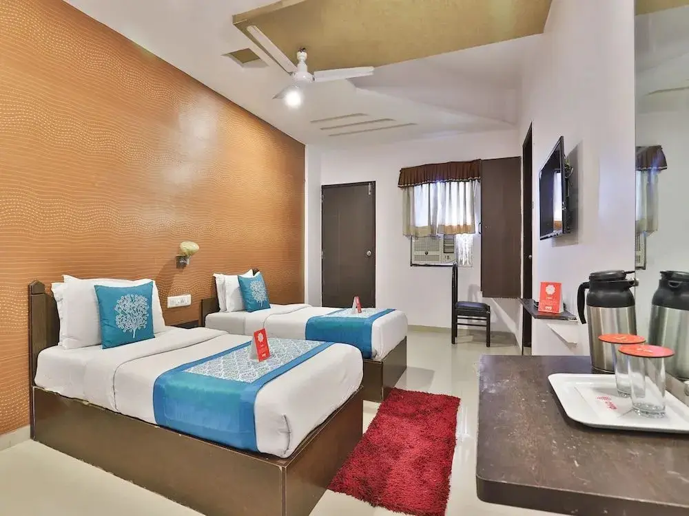Ахмедабад: OYO Flagship 711 Hotel Crystal