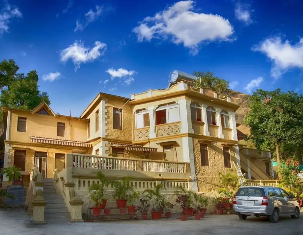 WelcomHeritage Connaught House, Mount Abu — фото 1